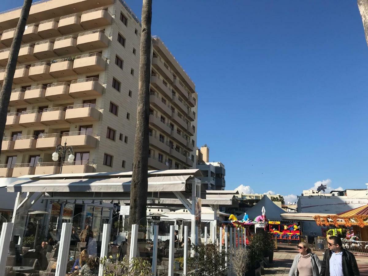 Sea View Central Apt Ithaki Larnaka Exterior foto