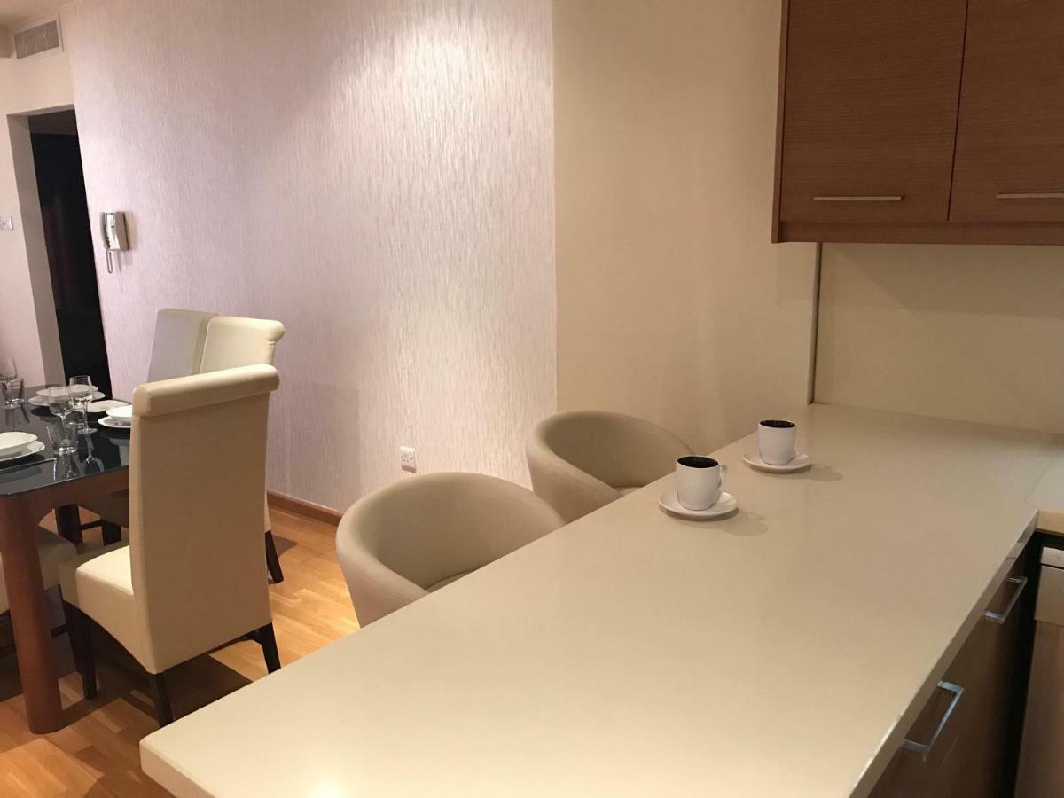 Sea View Central Apt Ithaki Larnaka Exterior foto